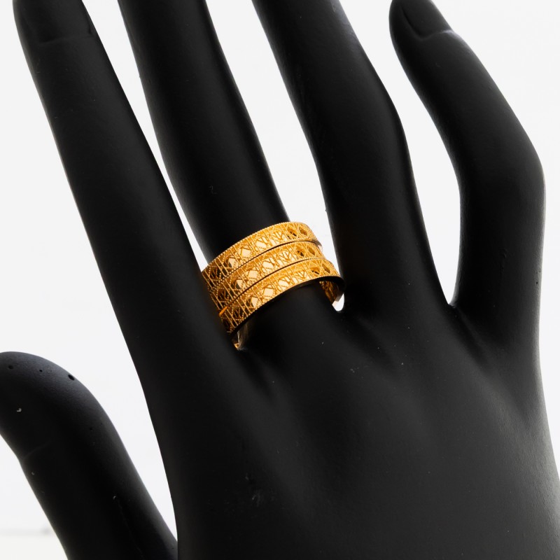 مرامي (دينو "مقاسات متعددة")