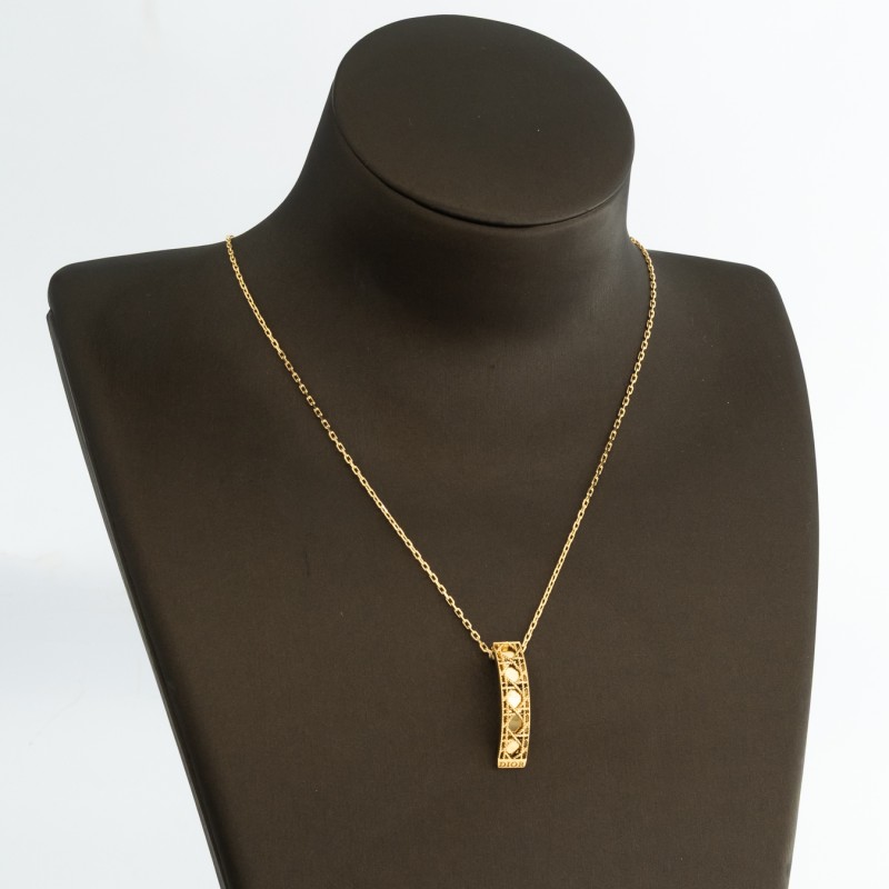 NK2108 عقد دينو (نيلم)